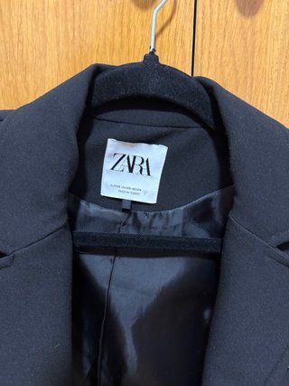 Americana Corta Negra Zara