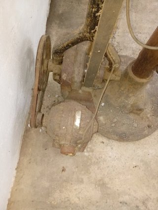 Taladro de columna antiguo