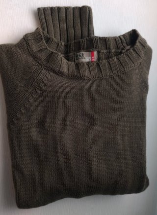 Jersey Bershka Verde Oscuro