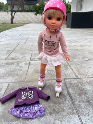 Nancy Patinadora con Accesorios