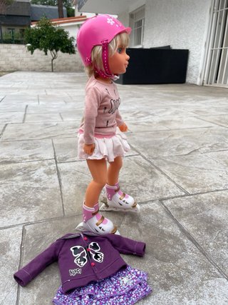 Nancy Patinadora con Accesorios