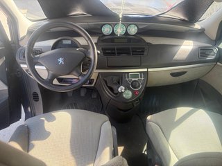 Peugeot 807 2005