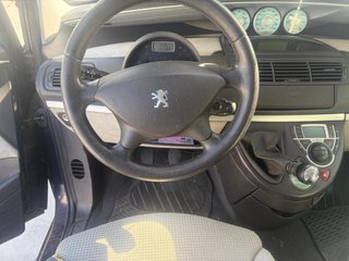 Peugeot 807 2005