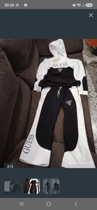 Abito sportivo Guess bianco e nero