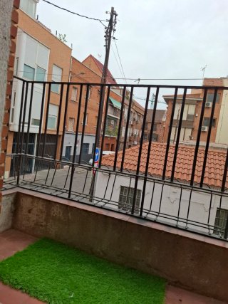 ALQUILO HABITACION  DISPONIBLE 370€ mes.