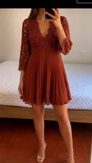 Vestido Zara encaje burdeos XS