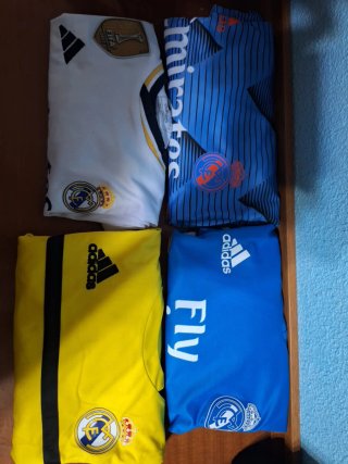 Lote de 4 Camisetas Real Madrid