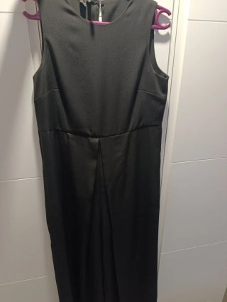 Mono negro elegante