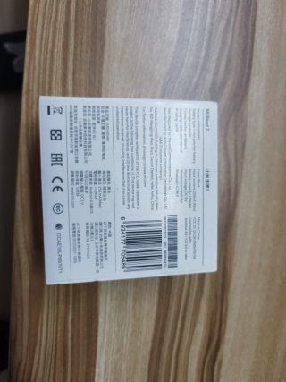Xiaomi Mi Band 3 con pulsera transparente tono