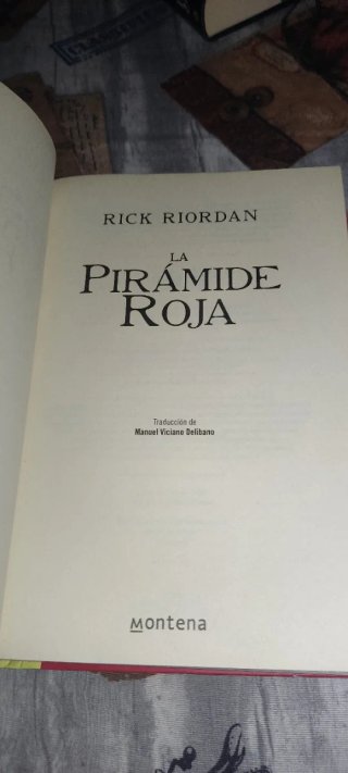 La pirámide roja / The Red Pyramid
