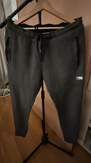 Pantalones Jack&Jones gris oscuro