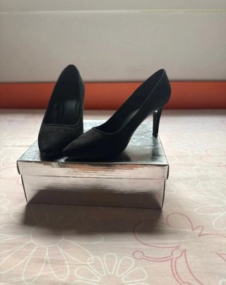 Zapatos de tacón negros