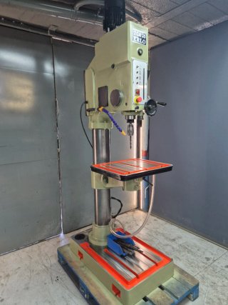 TALADRO DE COLUMNA