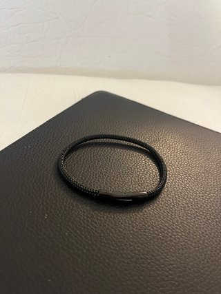 Pulsera Negra Minimalista
