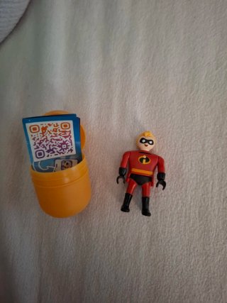 Figura Mr Increíble Kinder Sorpresa