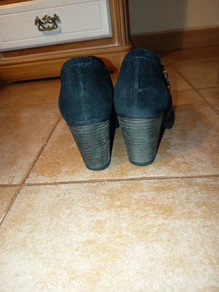 Botines ALPE Woman negros con cremallera