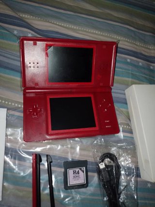 Nintendo DS Lite Super Mario + 1340 giochi