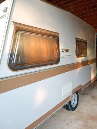 Caravana de menos de 750kg con documentación