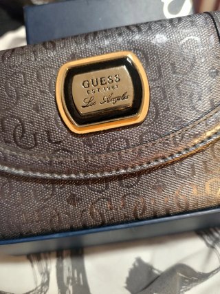Monedero Guess Marrón y Dorado