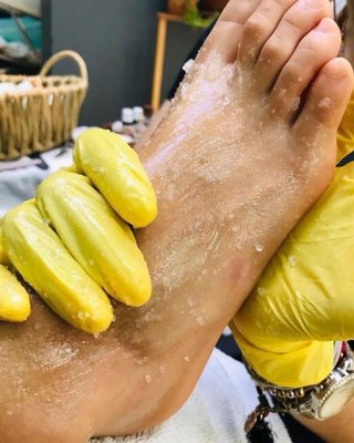 Masaje corporal Mujeres y hombres -Limpieza facial