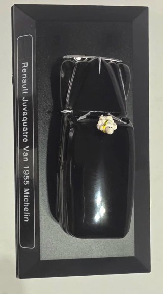 Renault Juvaquatre Van 1955 Michelin 1/43