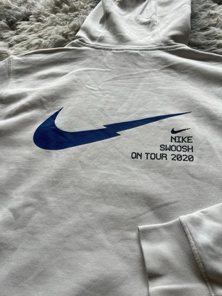 Sudadera Nike Swoosh On Tour 2020 Talla S