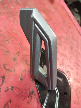 Posapiés Pasajero Derecho Voge SR1 ADV 125