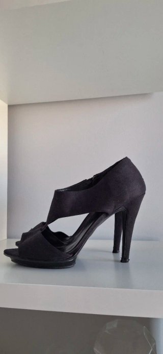 Zapatos de tacón Maripaz negros