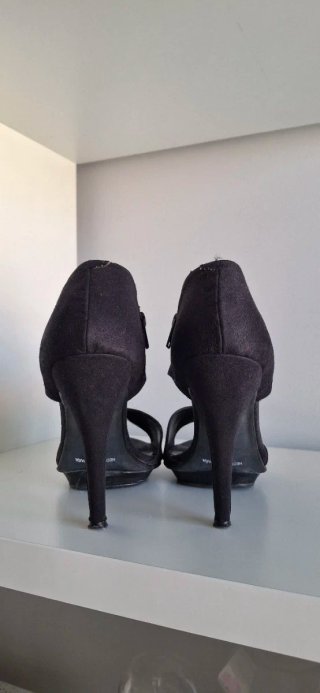 Zapatos de tacón Maripaz negros