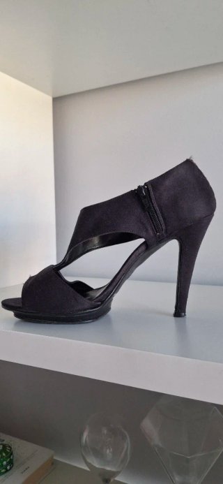 Zapatos de tacón Maripaz negros