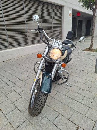 Moto Honda Shadow 750