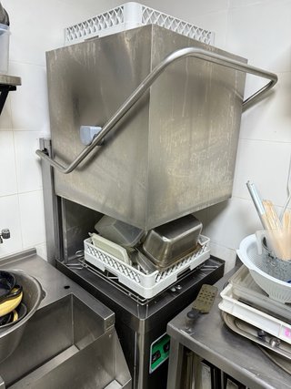 Maquinas hosteleria en 2 contenedores