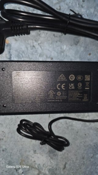 Cargador 54V 2.22A 120W