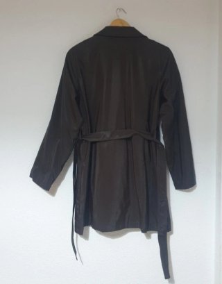 Abrigo largo con cinturón
