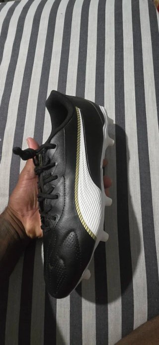 Botines Puma Futbol Negro Blanco