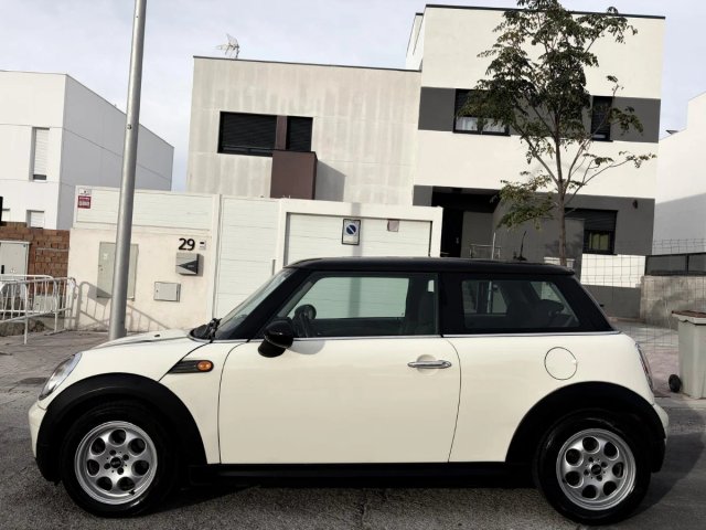 MINI MiniR56 ONE 1.6 75 MINIMALISIM LINE