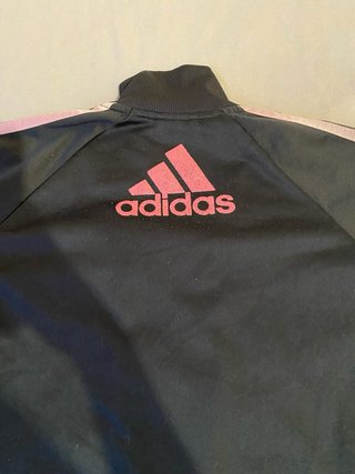 Sudadera Adidas negra y rosa