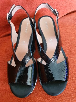 Sandalias Stonefly charol negro talla 39
