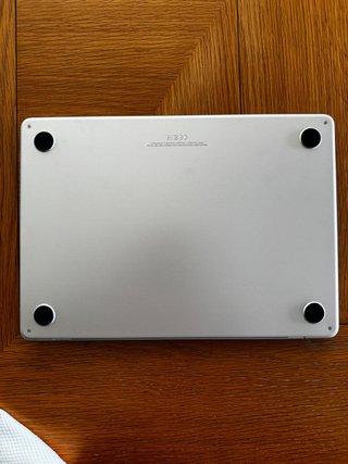 MacBook Air M2 2022 13,6 8GB/512GB