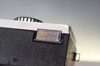 Cámara fotográfica 126 mm Halina Compact "Instant Load Cartridge". 60-70's.