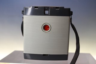 Kodak Brownie Fiesta. Cámara compacta analógica 127 mm. Años 60.