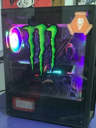 Torre PC con Refrigeración Líquida