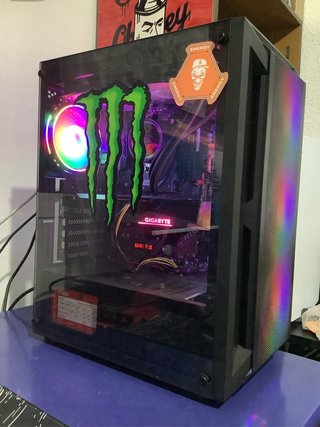 Torre PC con Refrigeración Líquida