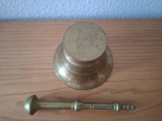 ANTIGUO ALMIREZ MORTERO DE BRONCE