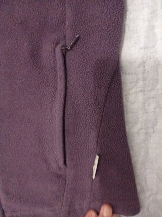 Chaqueta polar morada mujer
