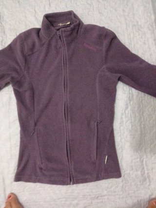 Chaqueta polar morada mujer