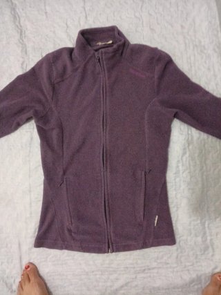 Chaqueta polar morada mujer