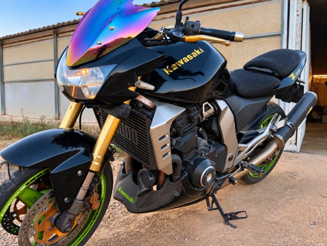 KAWASAKI Z1000 · 127 CV · COMO NUEVA