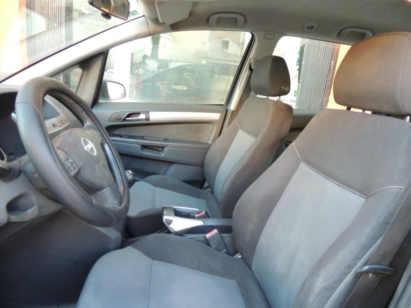 Opel Zafira 2005, foto 13
