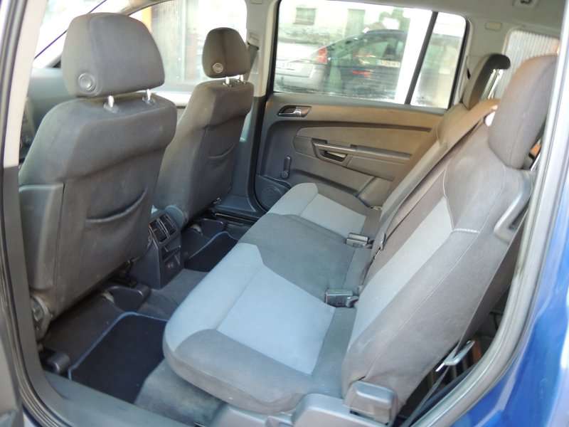 Opel Zafira 2005, foto 14